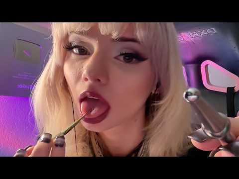 ASMR spit painting w/ tools (chaotic, fast and aggressive, up close)