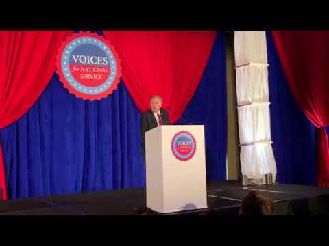 Isakson Accepts 'John S. McCain Service to Country Award' from Voices for National Service