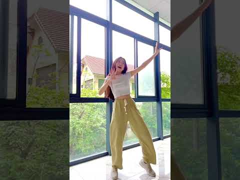 [SUPER SHY] - NewJeans #layla #ImSuperShy #supershy #NewJeans #dance #shorts #trending #vietnam