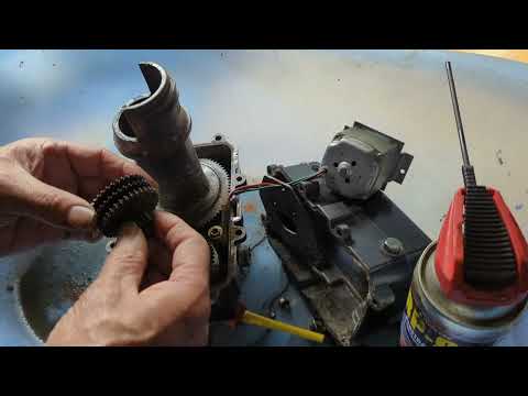 YAESU G-5500 Elevation Gearbox Repair.