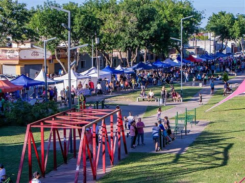 Con una gran feria, arrancó la IV edición de la Semana del Emprendedor