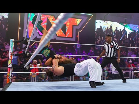 WWE: Turnbuckle Moves