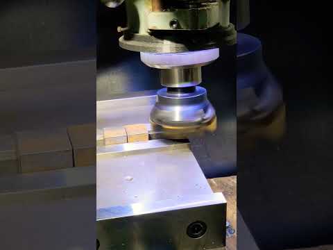 cutting a 8° angle with a shell mill on a bridgeport milling machine #restorationprojects