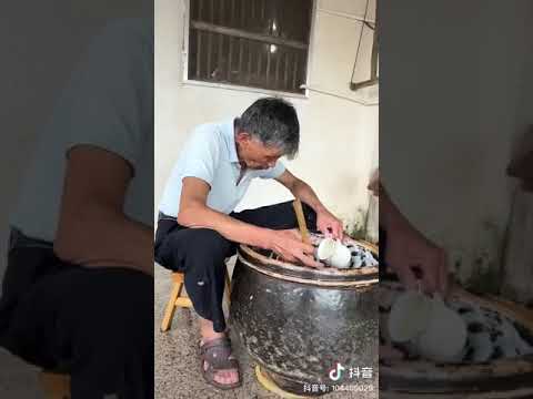 710 传统客家做豆腐手法 (兴宁客家话) Traditional Hakka method of making tofu (Xingning Hakka)