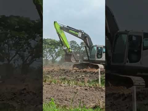 Zoomlion ZE215e Excavator making a way out for dumper truck transportation