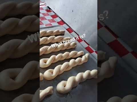 WHAT BREAD IS IT? TECHNIQUES HOW TO MAKE A BREAX I CURLY BREAD #share #bread #happy #blessed #fun