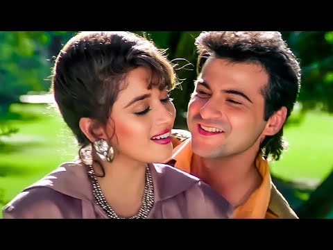 Jhuki Jhuki Nazar Teri Kamaal Kar Gayi | Kisi Din Banoongi Main Raja Ki Rani - Lyrical | Raja Movie