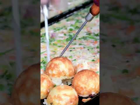 Street Food Around the World - Takoyaki master Japan