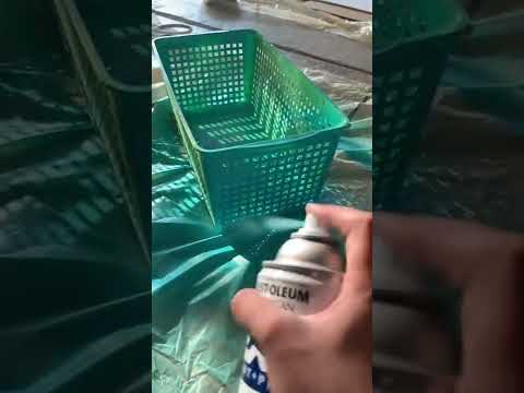 Spray paint basket