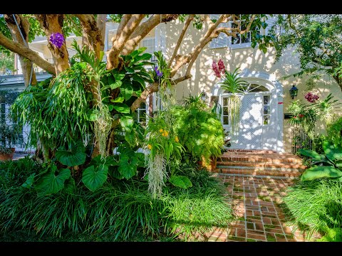 Landmarks Discovered: The Lake House