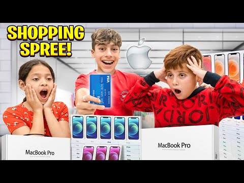 Surprising Random Fans With a SHOPPING SPREE!