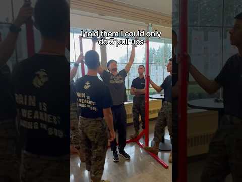 Muscle Ups in Front of 6 Marines #pullups #marines #gym #school #shorts