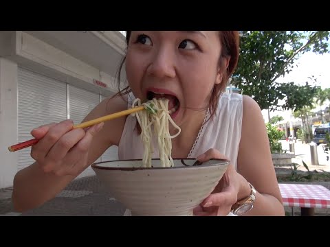 中国人モンちゃん食べまくり旅！モンちゃん号泣❤沖縄そばを食べる❤[沖縄] Japan Travel Guide