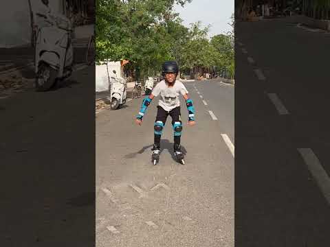 Freestyle skating #tranding #inshort #vairal #skating #reaction #inlineskating #balurghat