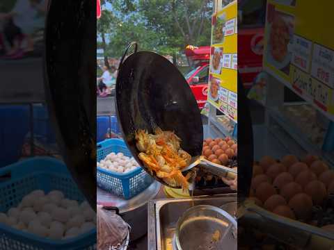 Amazing skill! Pad Thai Making Master / Thai street food