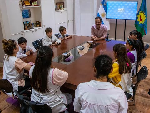 Estudiantes de la Escuela 21 recorrieron el Palacio Municipal y conocieron la historia de Junín