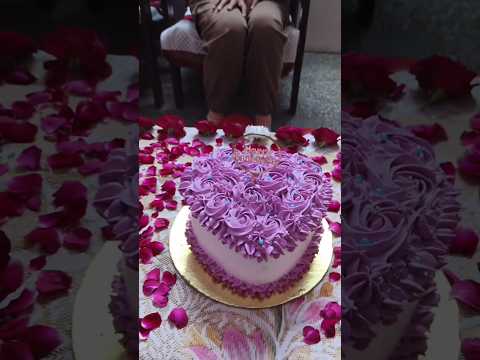 Anniversary cake #cake #anniversary #yummy #viralvideo