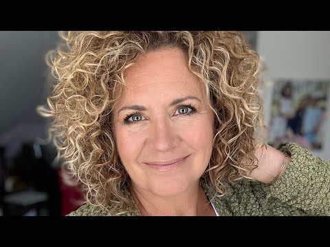 5 minute makeup for mature skin!