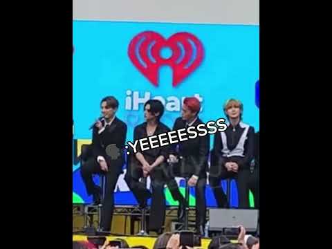 ateez kcon - they dk bouncy is huge, so the crowd proved it 😎 #ATEEZ #에이티즈 #Kpop #shorts #kcon