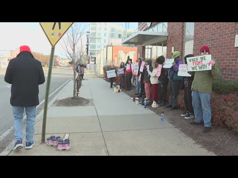 Starbucks workers in Richmond, Virginia petition outside cafe