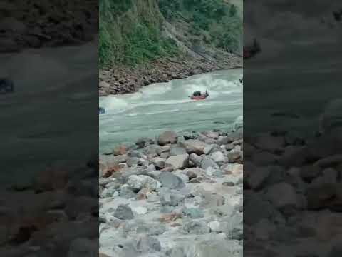 Rafting flipped , Rishikesh river rafting #rishikeshriverrafting #rishikesh #uttarakhand