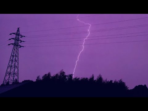 【雷】瞬間停電相次ぎ、地獄のようなカミナリで夜空が昼間のようになってゲリラ豪雨の激しい土砂降りになる茨城県ひたちなか市　2024/8/19(月)