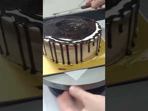 Chocolate cake decoration 🎂   part 2 #shots #food #ytshorts #cake #chocolate #subscribe  #like