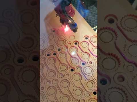 The laser is just mesmerizing! 😂 #tech #laser #lasercutting #diy #satisfying #mesmerizing