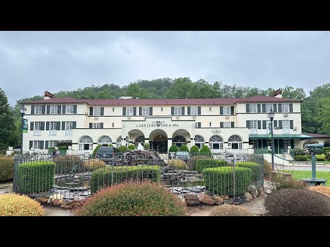 Lake Lure is a picturesque town nestled in the Blue Ridge Mountains of NC, close to Biltmore Estate.