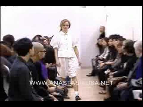 Comme Des Garcons SS 2008 Runway Fashion Show (Part 2 of 2)