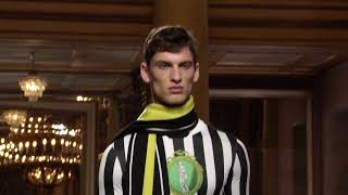 Versace Men's Fall-Winter 2018 | Fashion Show