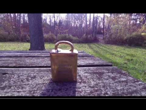 Lion Country Supply demonstrates the ringing of the 'Northwoods Long Range Bell'.