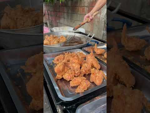 One of the best #KantoFriedChicken in #Cebu is at Wilson St., Lahug. 35 a piece! #kalamicebu #yummy