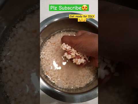 Idly Batter😍 #preparation #batter #idli #breakfast #shorts #ytshorts #subscribe #sowmikitchen123