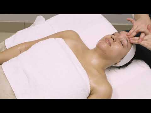 Spa European Facial Massage Movements Protocol | Step 10: Forehead Frictions