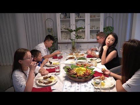 Dinner was given by friends  made by aunts  and the vegetable plot was full of a big table.