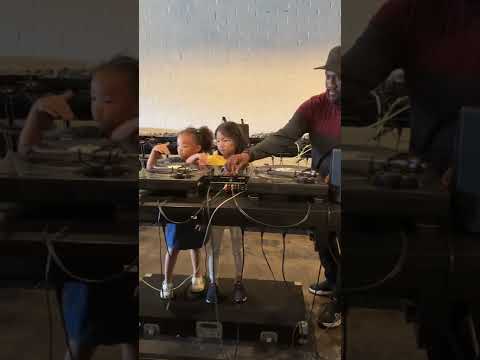 In Los Angeles! She is playing DJ! Just practice practice and practice! #losangeles #dj #kids