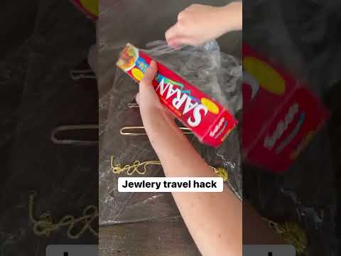 genius travel hack #jewlery #jeweled #travelcharm #travellifehacks