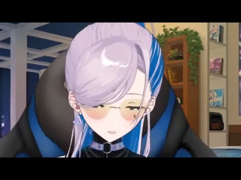 Reine changing from "Vtuber Idol - Gamer" into "Vtuber Idol - Food Reviewer"