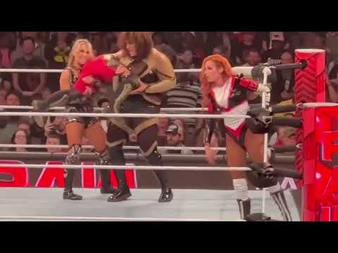 Women'S Heavyweight Championship Battle Royal at WWE RAW