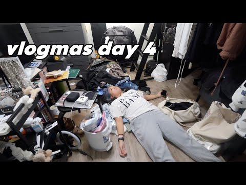 VLOGMAS DAY 4 🎄: DONATING & DECLUTTERING MY CLOSET