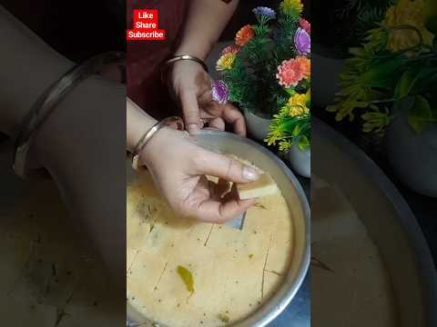 suji ka nashta l thin dhokla l #viral #youtubeshorts #shorts #sujikanashta #ravadhokala #cooking