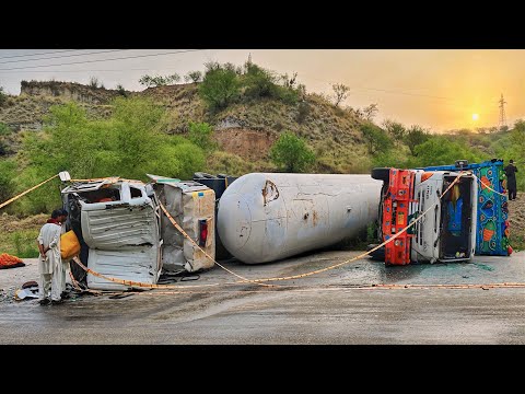 Gas Loaded Tanker Dangerous Crash Due to Brake Failure|| Accident Sparks Outrage