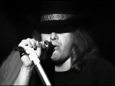 Lynyrd Skynyrd - Gimme Three Steps - 3/7/1976 - Winterland (Official)