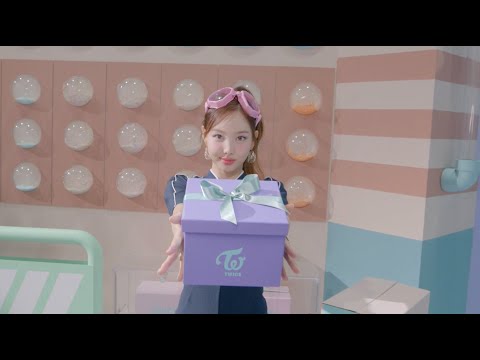 TWICE JAPAN SEASON’S GREETINGS 2025 “Birthday365” -NAYEON-