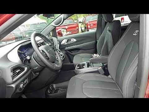 2018 Chrysler Pacifica TOURING PLUS in Tulsa, OK 74133