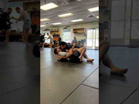 When in doubt cross face and sprawl #jiujitsulifestyle #bjj #martialarts #mma