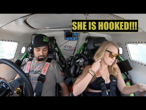 MY GIRLFRIEND'S FIRST RIDE IN A 580HP PHANTOM RACE BOAT!!!