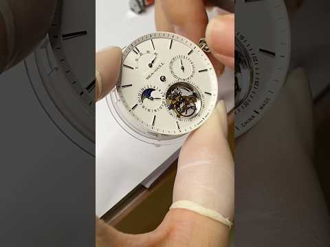 Sea-Gull Tourbillon Watch assembly. Ref. 818.937 海鸥陀飞轮装配