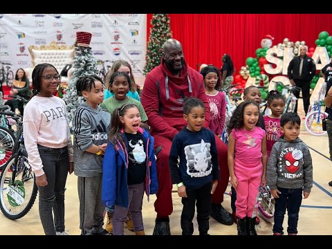 Shaq brings big smiles to Georgia kids: 'I just want them to be happy'